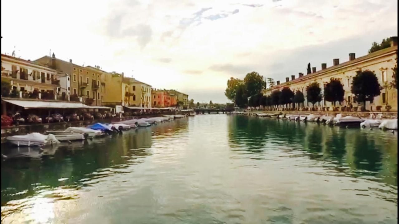 Fiori Sull'Acqua Apartments Пескьера-дель-Гарда Экстерьер фото