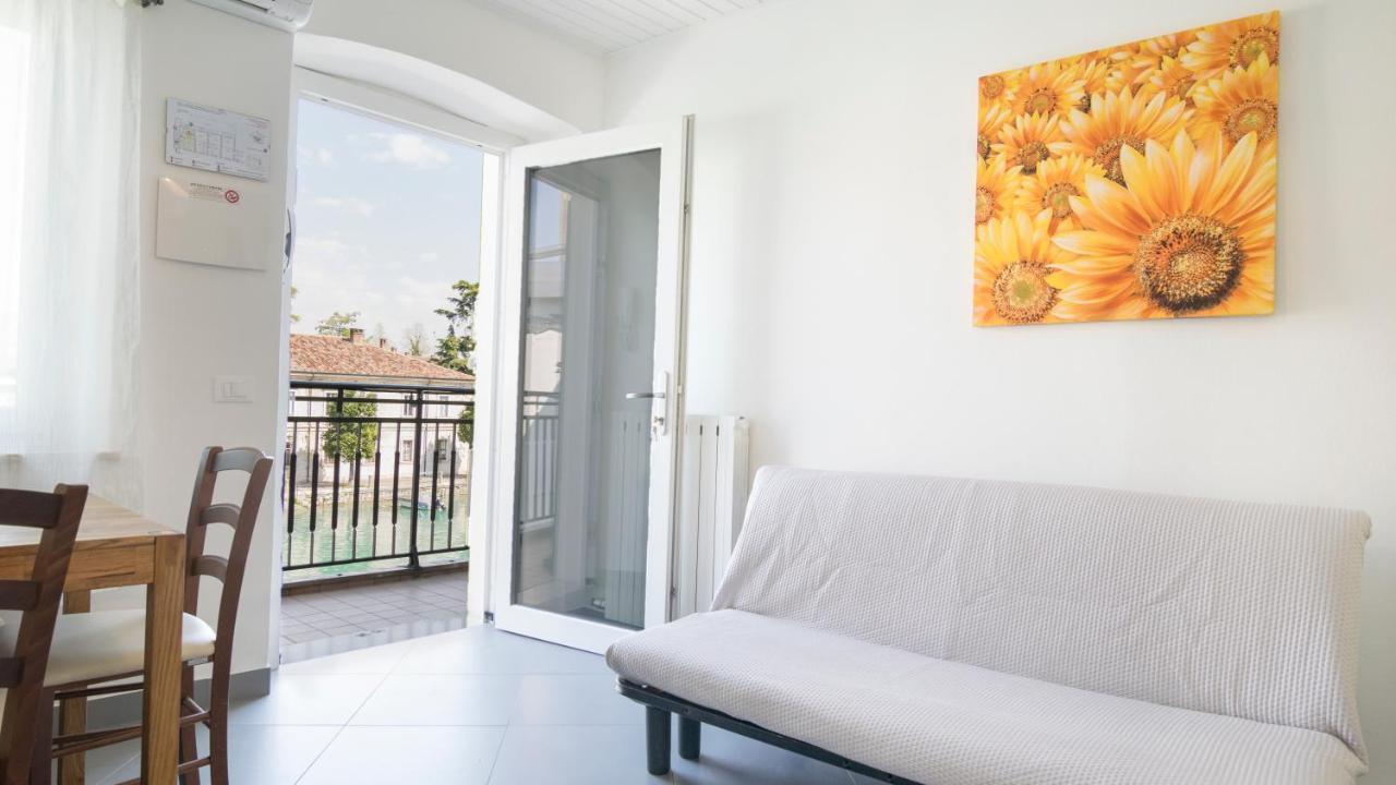Fiori Sull'Acqua Apartments Пескьера-дель-Гарда Экстерьер фото