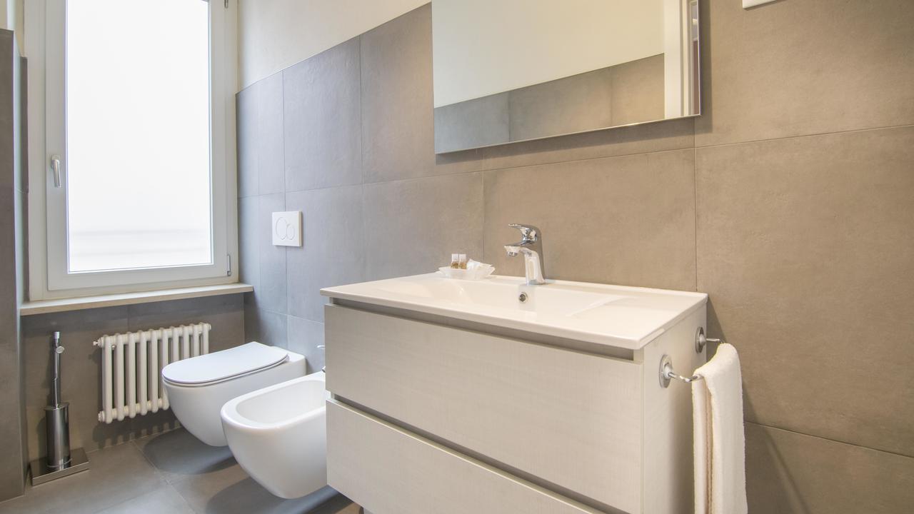 Fiori Sull'Acqua Apartments Пескьера-дель-Гарда Экстерьер фото